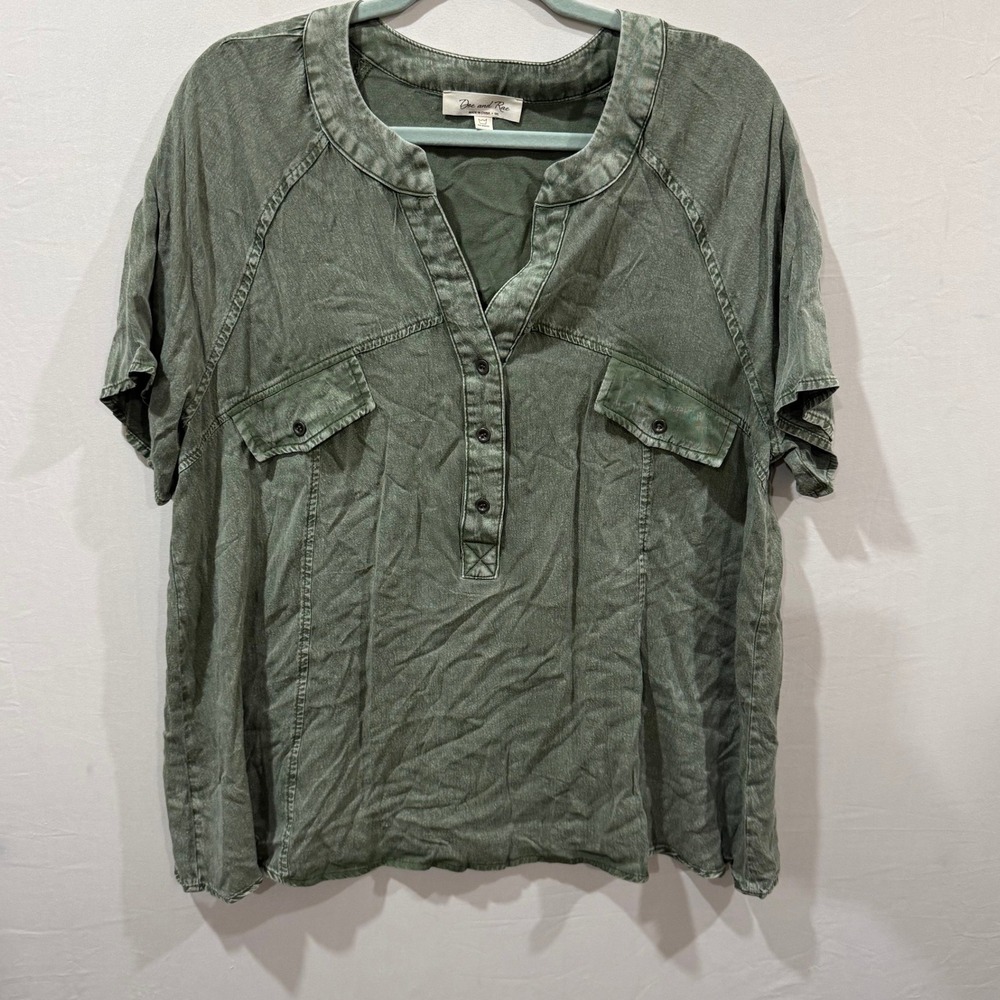 Doe and Rae Olive Green Mineral Wash Henley Top Short‎ Sleeve 1XL Rayon Boho